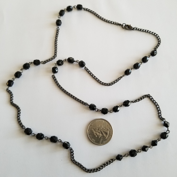 Necklace black beads and chain - Picture 3 of 7